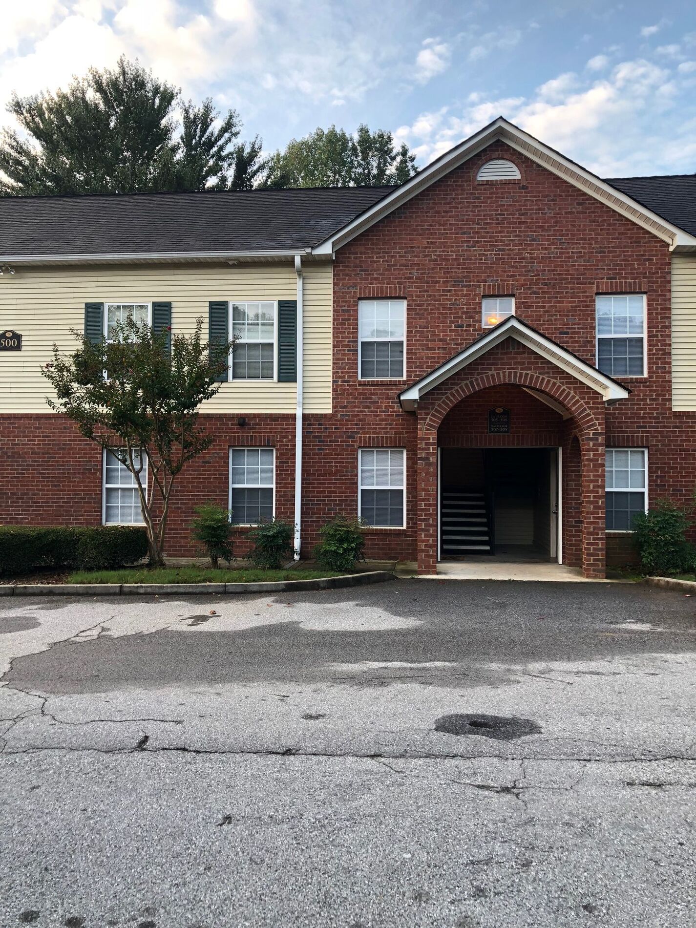 exterior at Heritage Greene Apartments located in Atlanta, GA